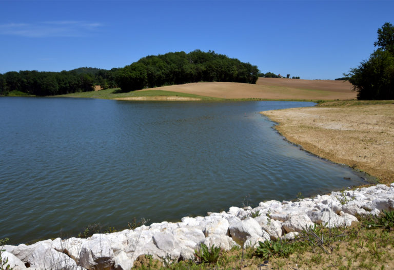 Retenue illégale de Caussade: la préfecture cède face aux agriculteurs