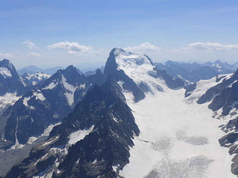 La fonte des glaciers s&rsquo;accélère, nouvelle année « catastrophique » en Suisse