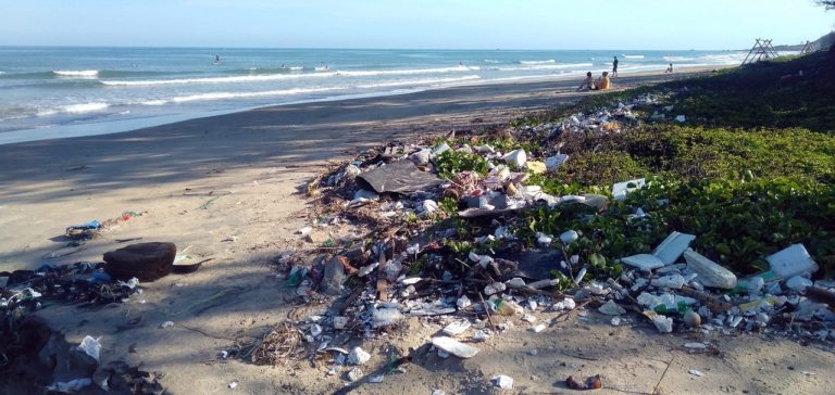 La pollution par le plastique du Rhône et de la Méditerranée à l&rsquo;étude