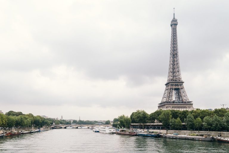🔻 Paris: un rapport préconise de limiter les industries en bord de Seine