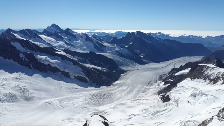 Les glaciers recèlent moins d&rsquo;eau qu&rsquo;estimé, selon une étude
