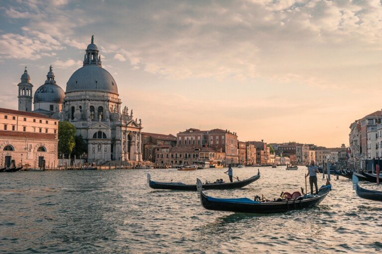 A Venise, sale temps pour les bouteilles d&rsquo;eau en plastique