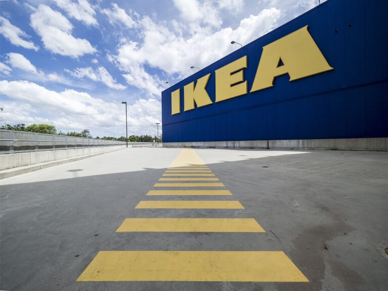 Le meuble qui cache la forêt: un documentaire sur l&rsquo;appétit d&rsquo;Ikea pour le bois