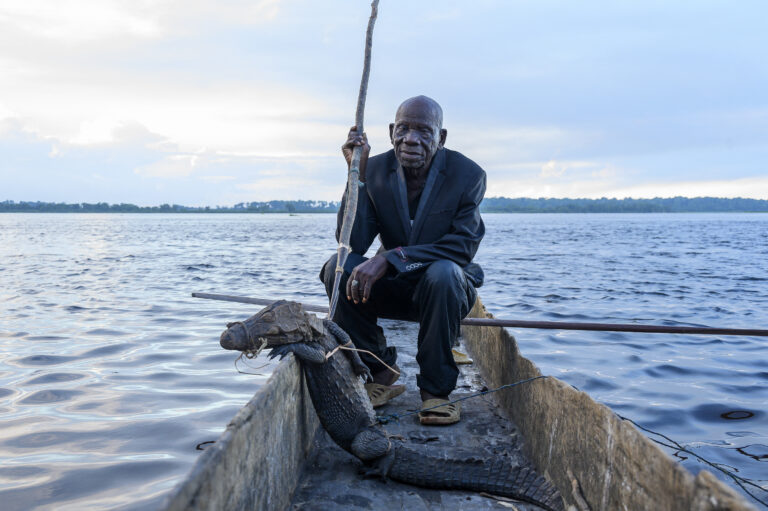 En RDC, légendes vivaces mais temps difficiles pour les pêcheurs de crocodiles